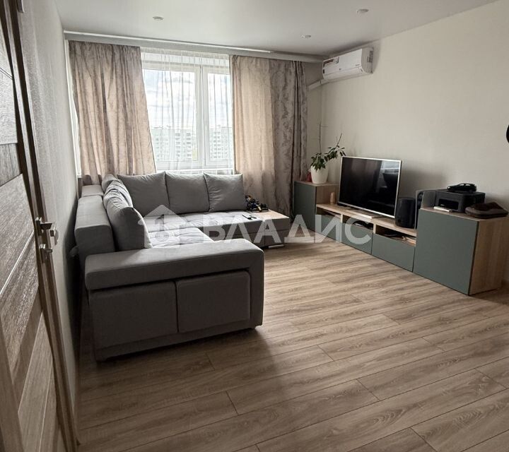 Продаётся 3-комнатная квартира, 64.2 м²