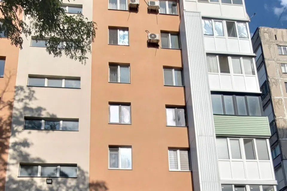 Продаётся 3-комнатная квартира, 57.3 м²