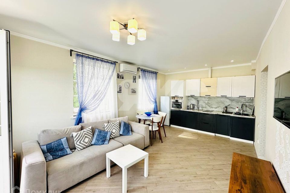 Продаётся 2-комнатная квартира, 57 м²