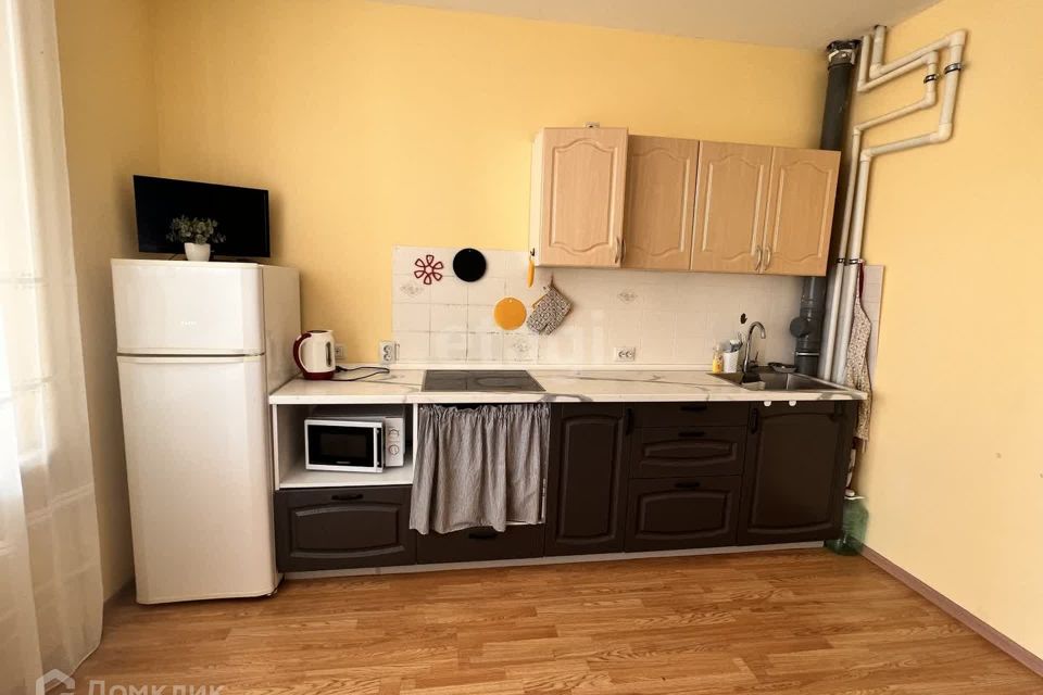 Сдаётся 1-комнатная квартира, 49 м²