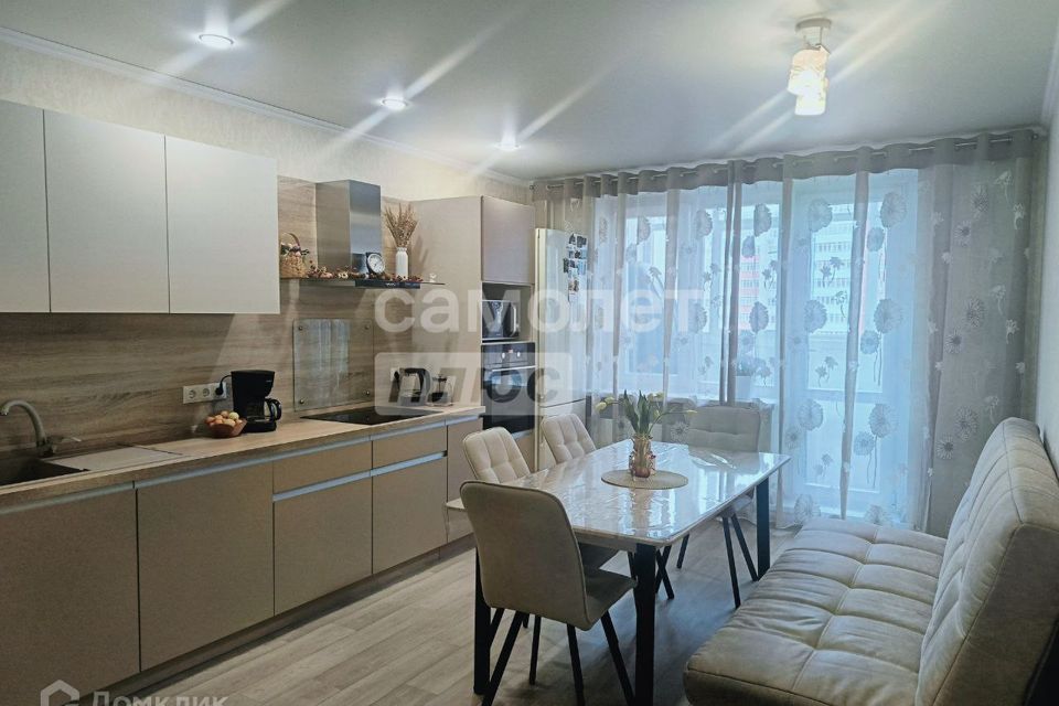 Продаётся 3-комнатная квартира, 87 м²