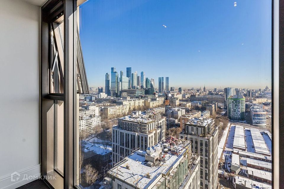 Продаётся 2-комнатная квартира, 128.3 м²