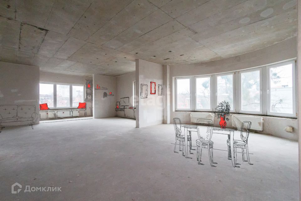 Продаётся 5-комнатная квартира, 174 м²