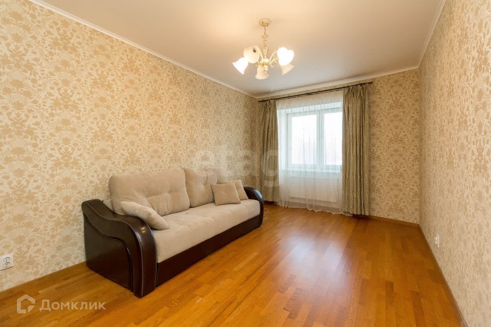Продаётся 2-комнатная квартира, 71.4 м²