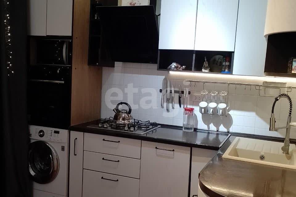 Продаётся 2-комнатная квартира, 64.2 м²