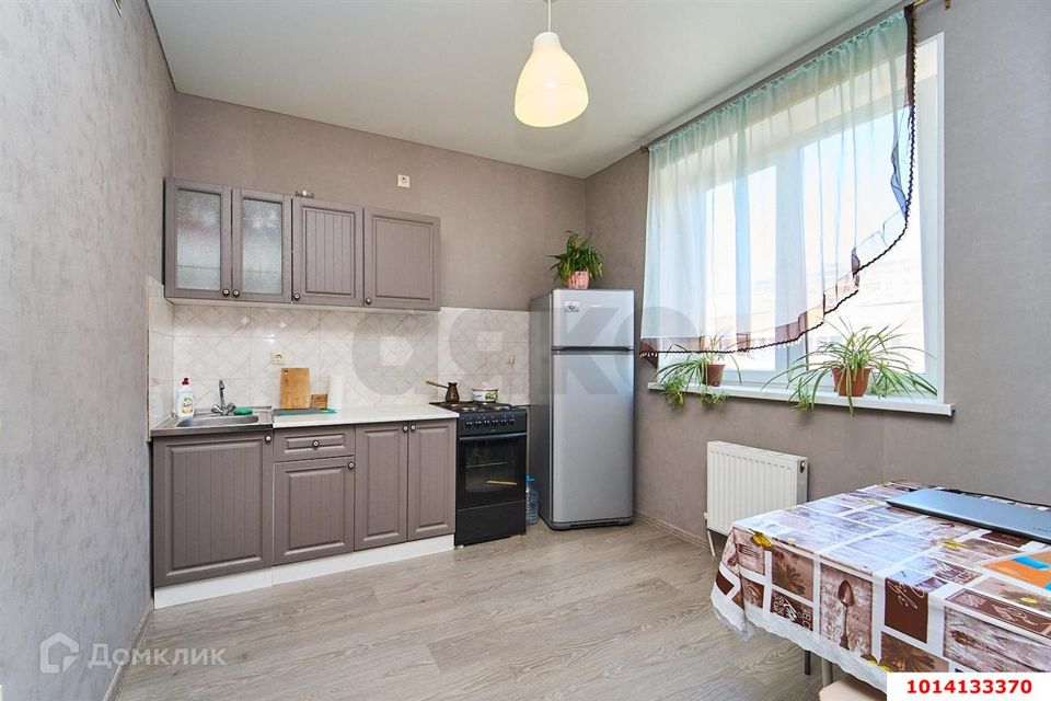 Продаётся 1-комнатная квартира, 42.5 м²