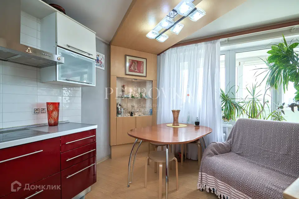 Продаётся 2-комнатная квартира, 56.3 м²