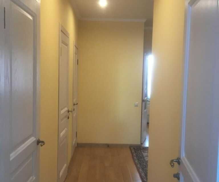 Продаётся 3-комнатная квартира, 81 м²