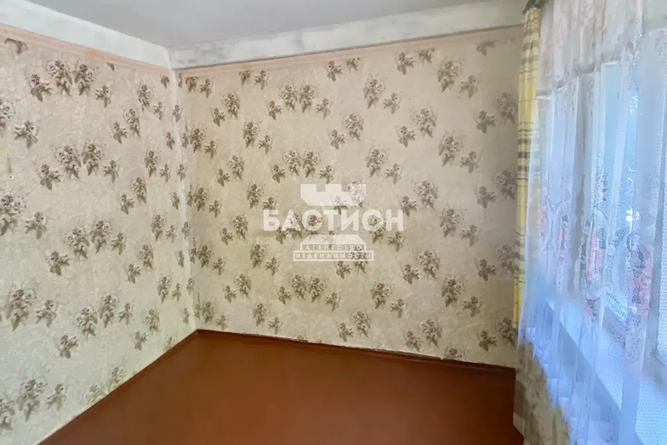 Продаётся 3-комнатная квартира, 43.7 м²