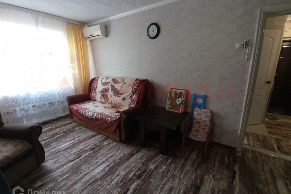 Продаётся 3-комнатная квартира, 42 м²