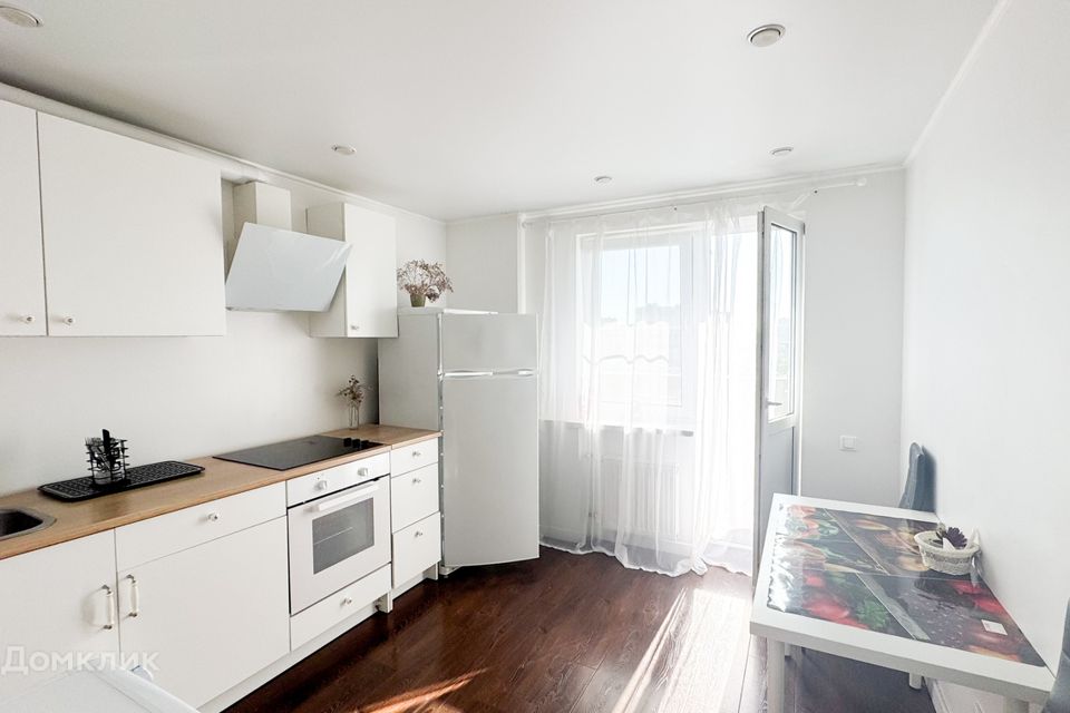 Продаётся 1-комнатная квартира, 38 м²