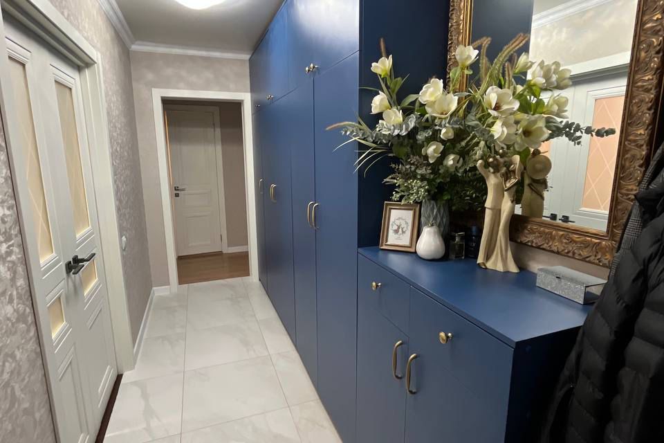 Продаётся 4-комнатная квартира, 81.1 м²