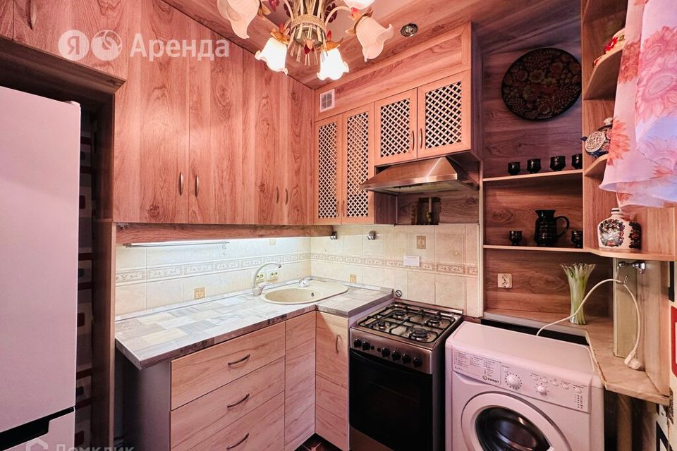 Сдаётся 2-комнатная квартира, 65 м²
