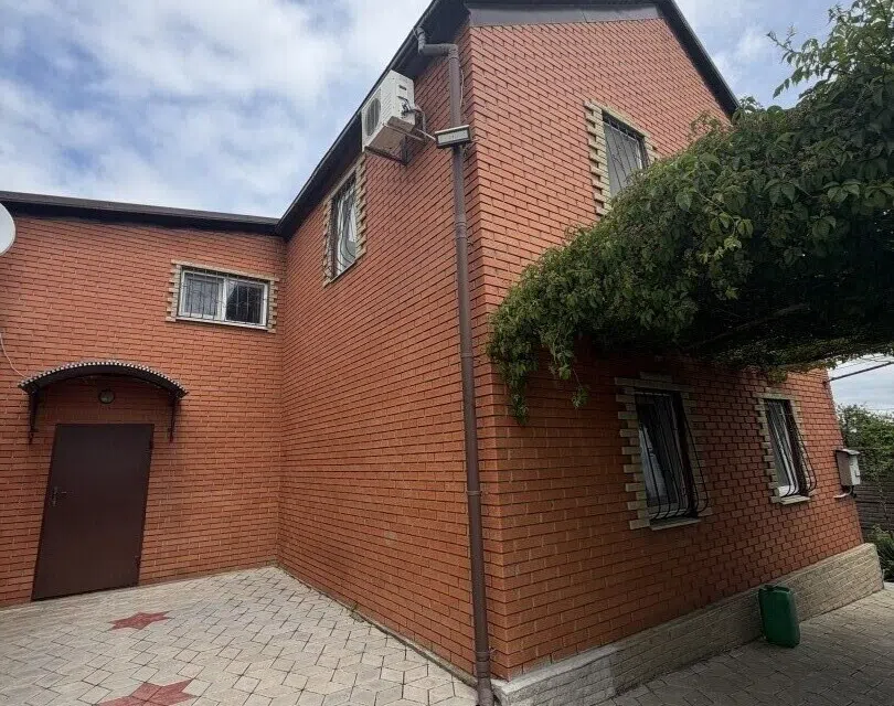 Продаётся 2-этажный дом, 122.8 м²