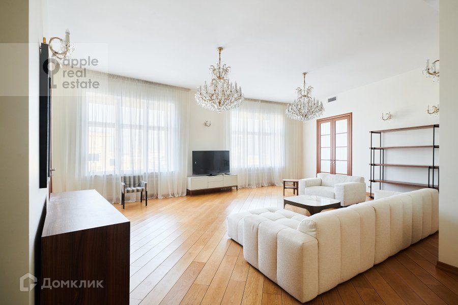 Сдаётся 3-комнатная квартира, 140 м²