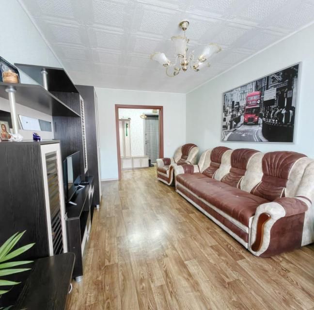 Продаётся 1-комнатная квартира, 38 м²
