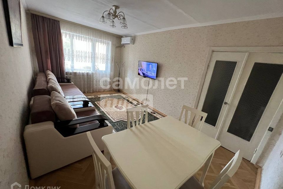 Продаётся 3-комнатная квартира, 65 м²