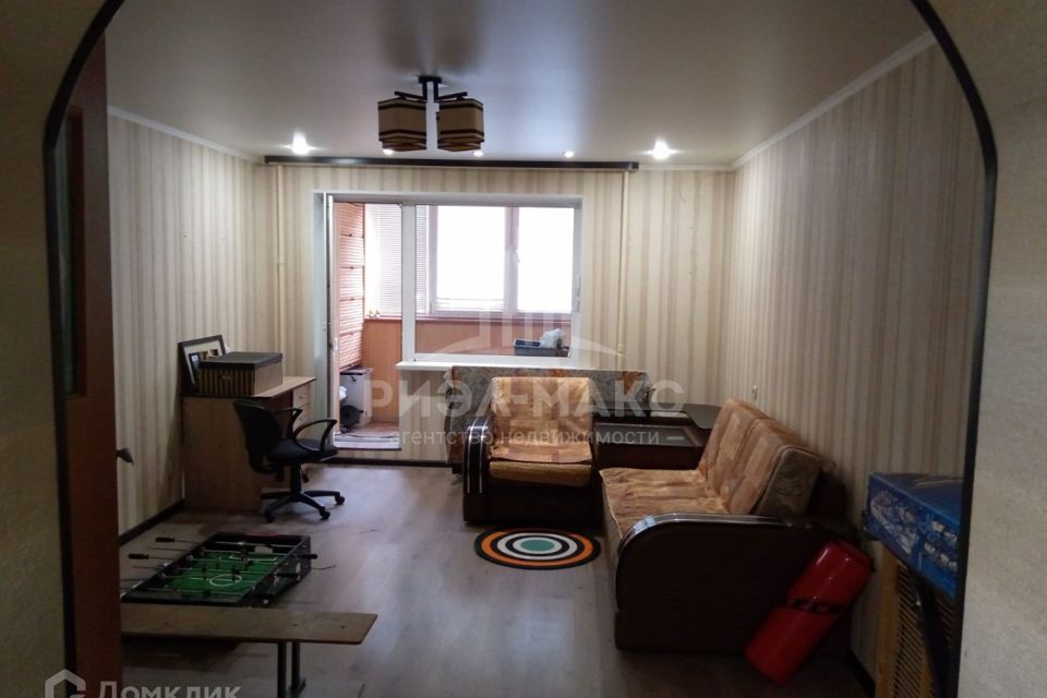 Продаётся 1-комнатная квартира, 54 м²