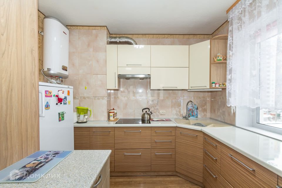 Продаётся 2-комнатная квартира, 66.4 м²