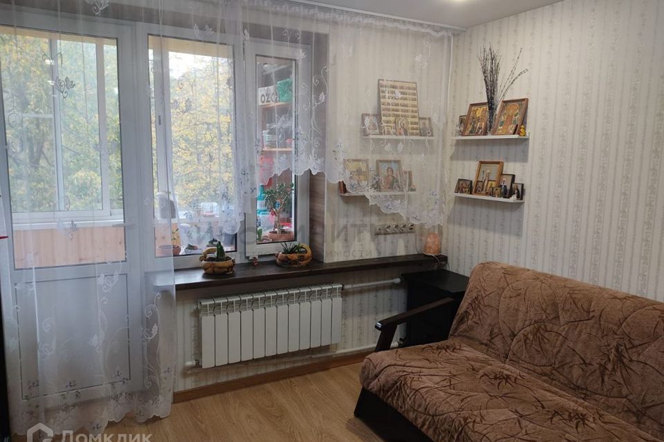 Продаётся 2 комнаты в 2-комн. квартире, 18 м²