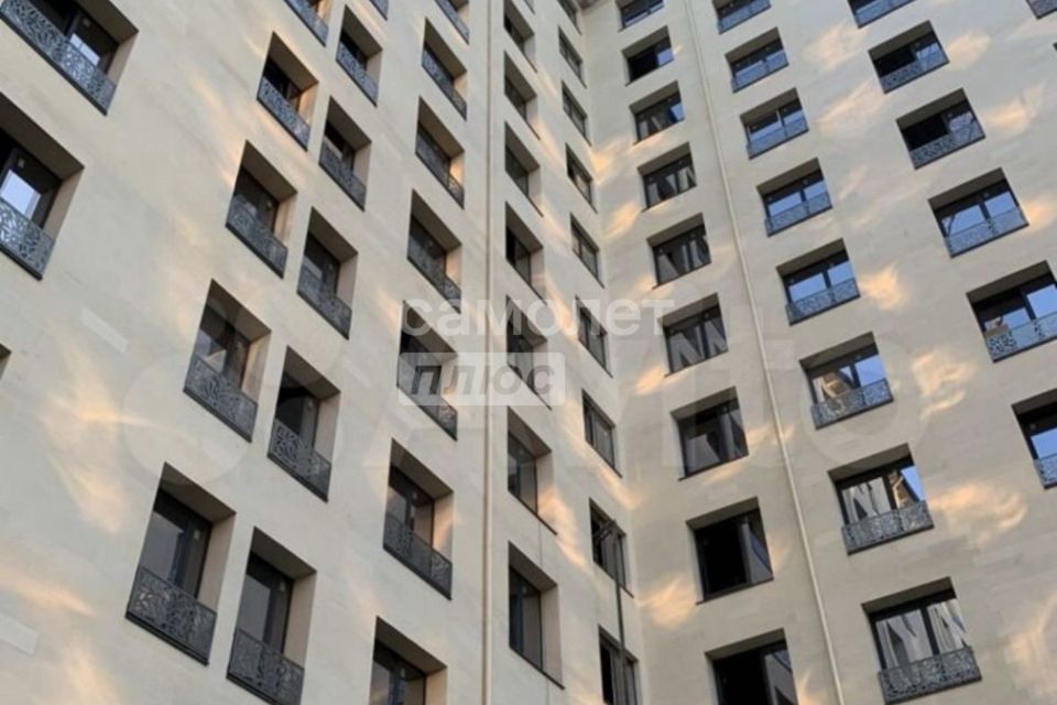 Продаётся 3-комнатная квартира, 125 м²