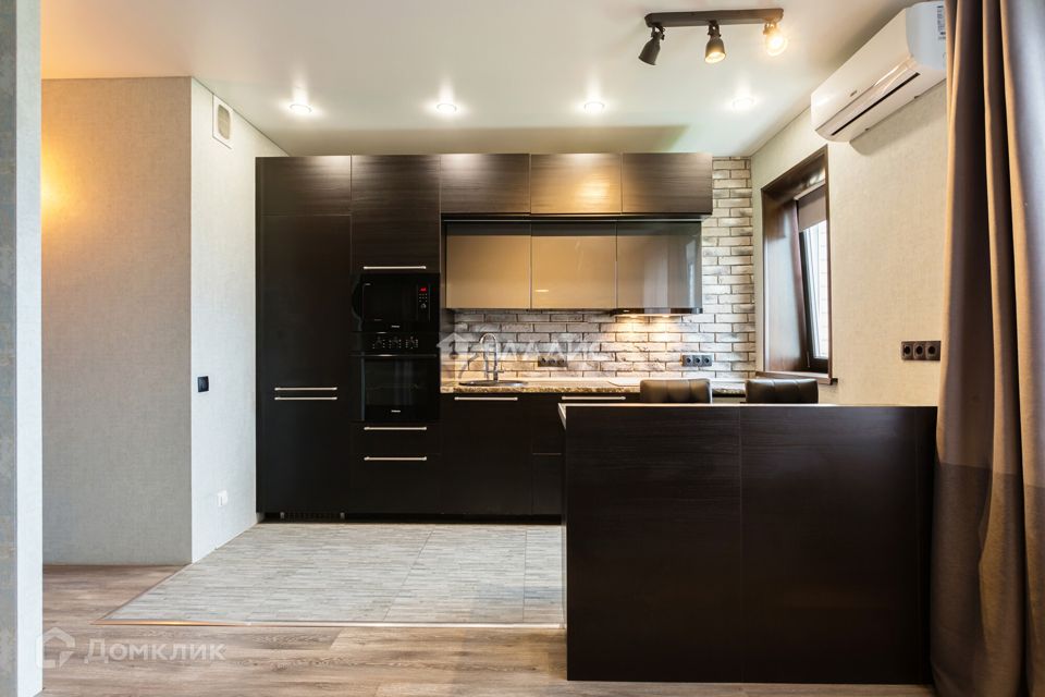 Продаётся 2-комнатная квартира, 56.5 м²