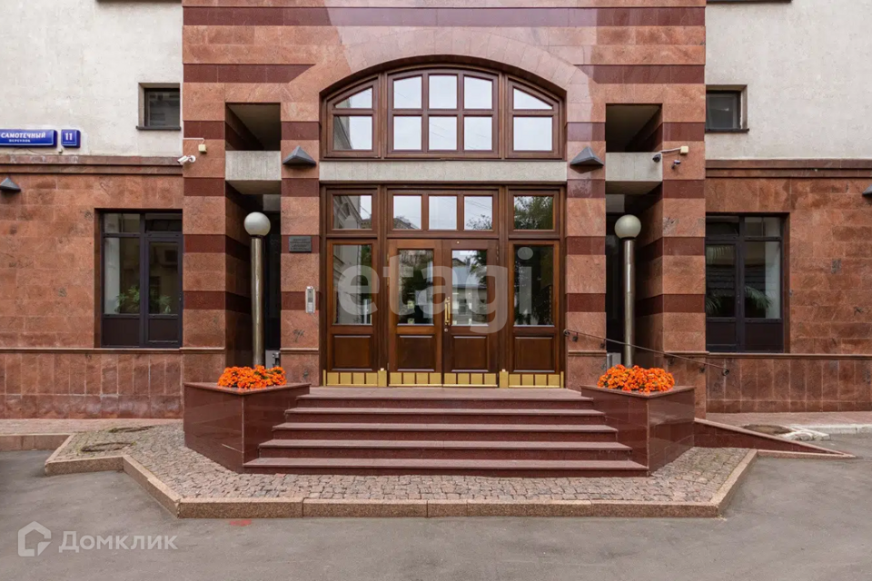 Продаётся 4-комнатная квартира, 176.7 м²