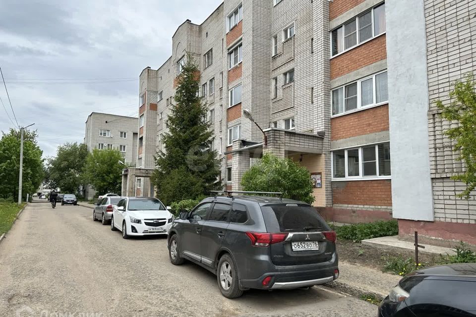 Продаётся 2-комнатная квартира, 65.8 м²