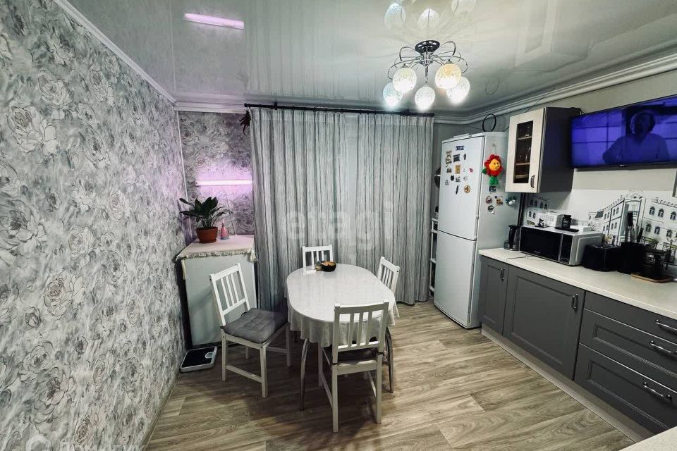 Продаётся 2-комнатная квартира, 53.8 м²