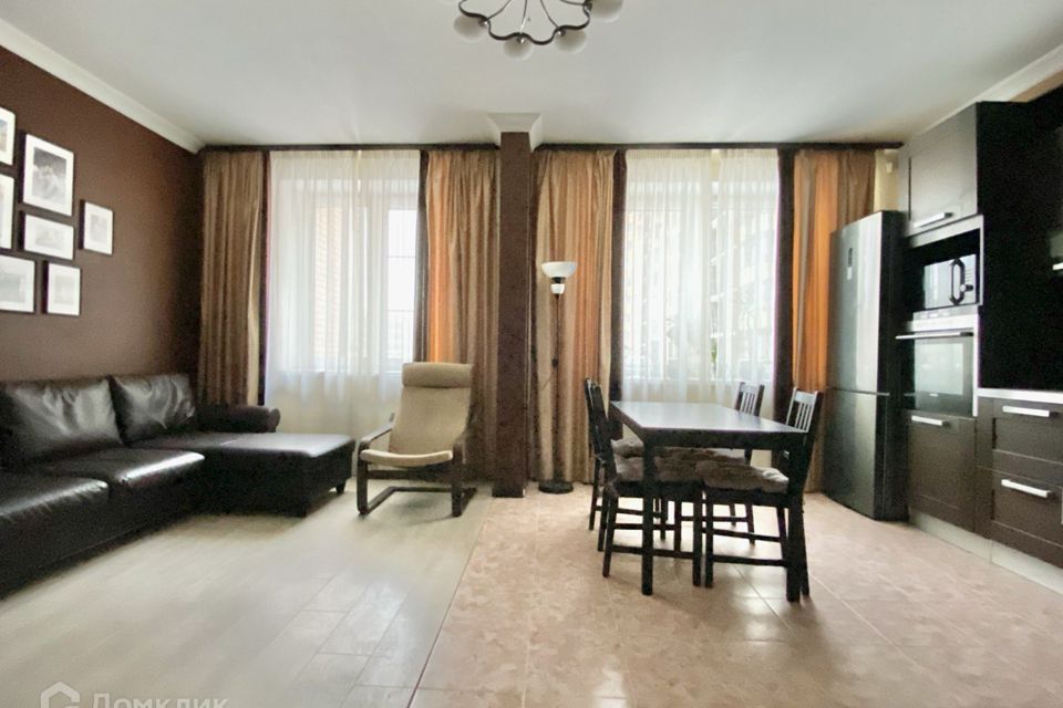 Продаётся 2-комнатная квартира, 70.94 м²