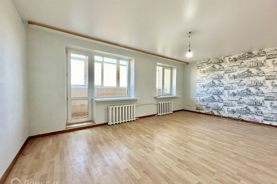 Продаётся 4-комнатная квартира, 100.9 м²