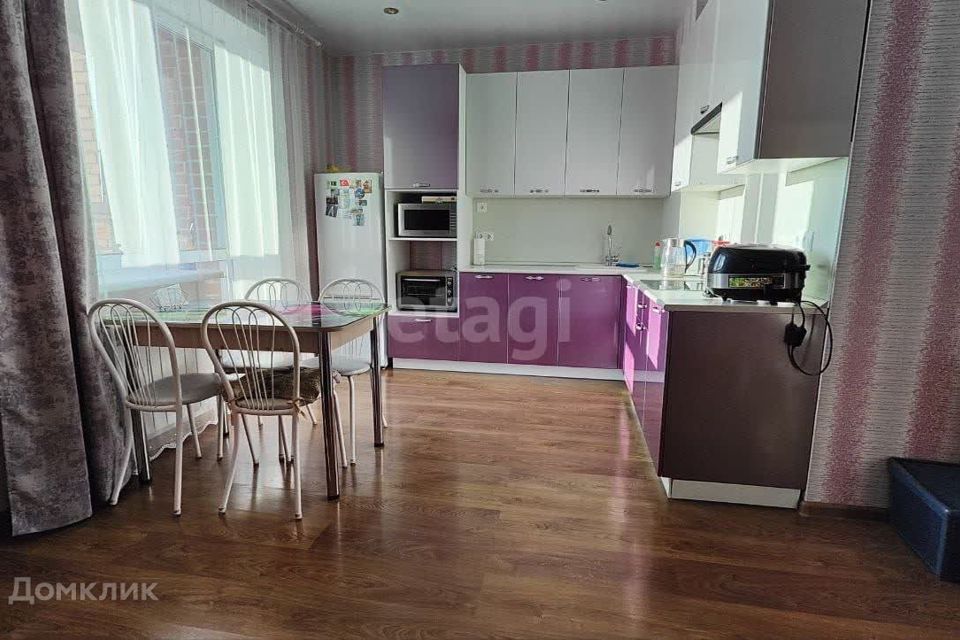 Продаётся 2-комнатная квартира, 69 м²