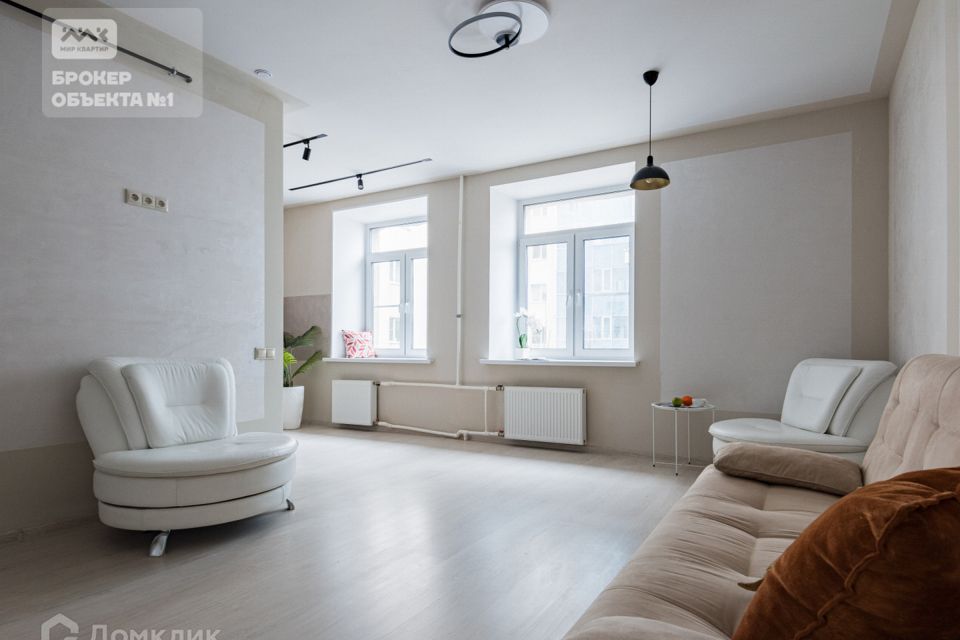 Продаётся 2-комнатная квартира, 56.7 м²