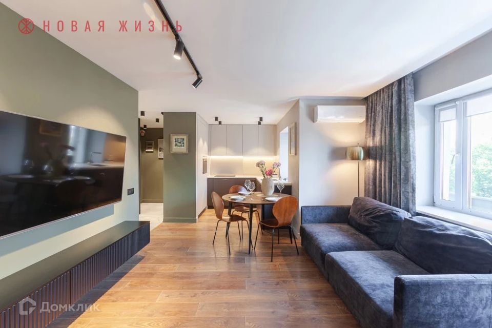 Продаётся 4-комнатная квартира, 81.1 м²