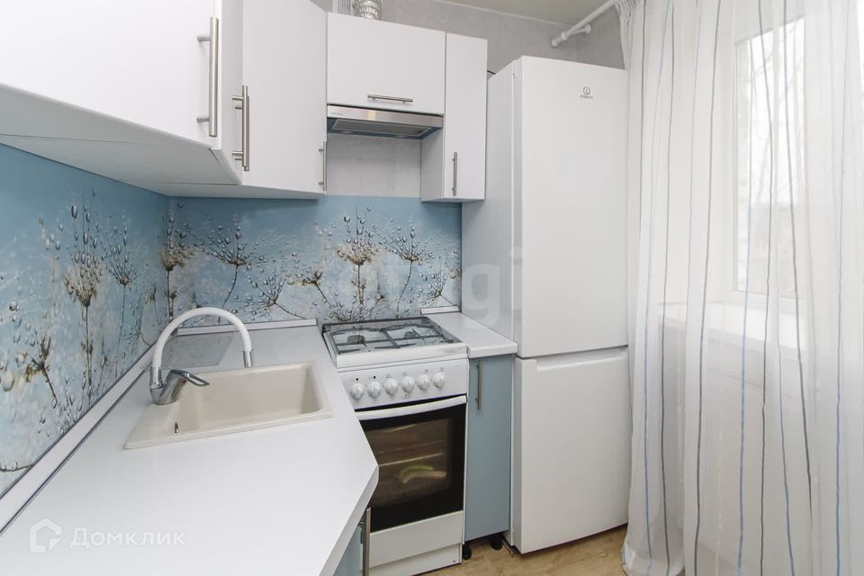Продаётся 3-комнатная квартира, 57.9 м²