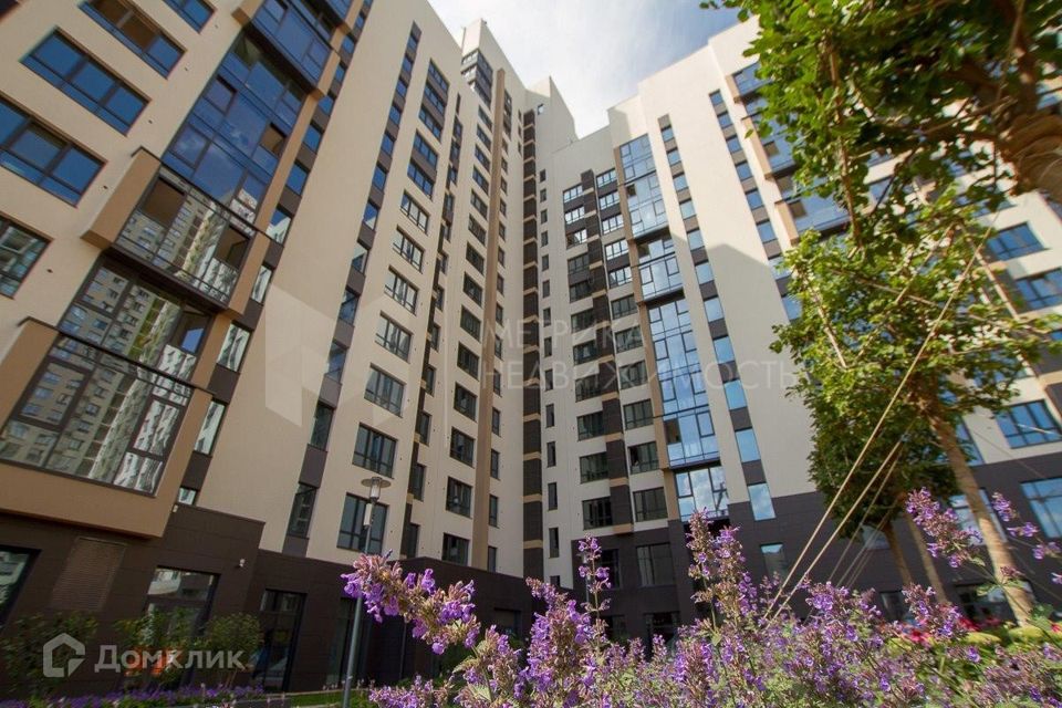 Продаётся 2-комнатная квартира, 98.9 м²