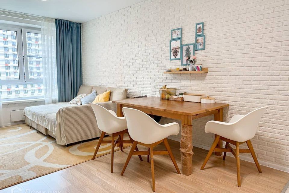 Продаётся 2-комнатная квартира, 54.6 м²