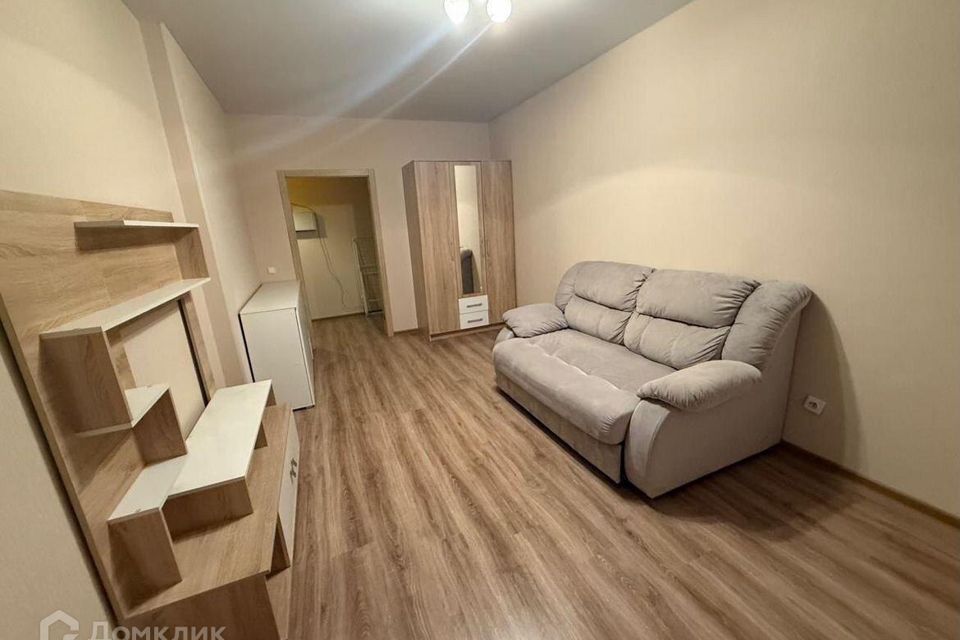 Сдаётся 1-комнатная квартира, 38 м²