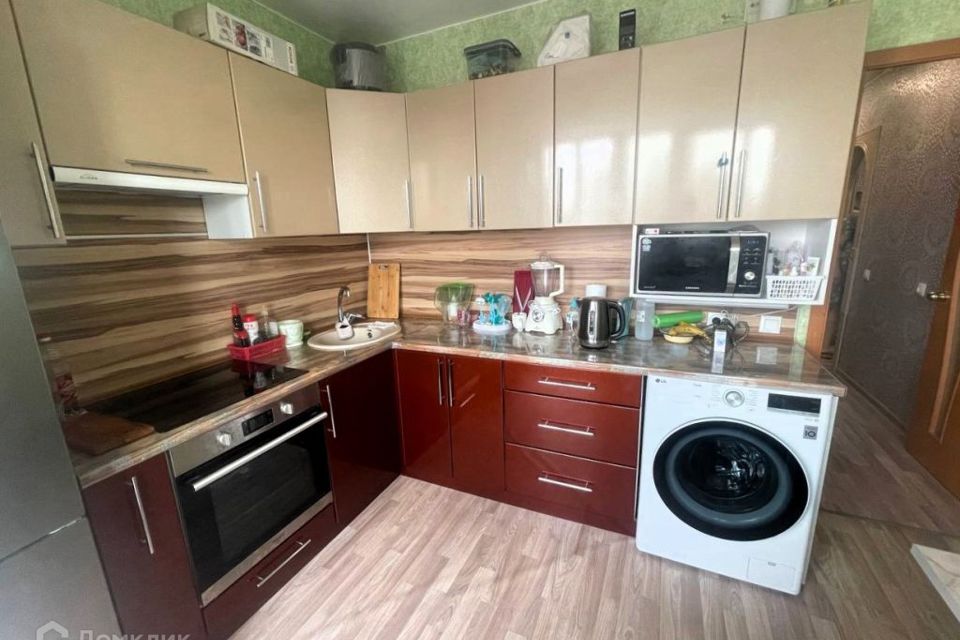 Продаётся 2-комнатная квартира, 60.7 м²