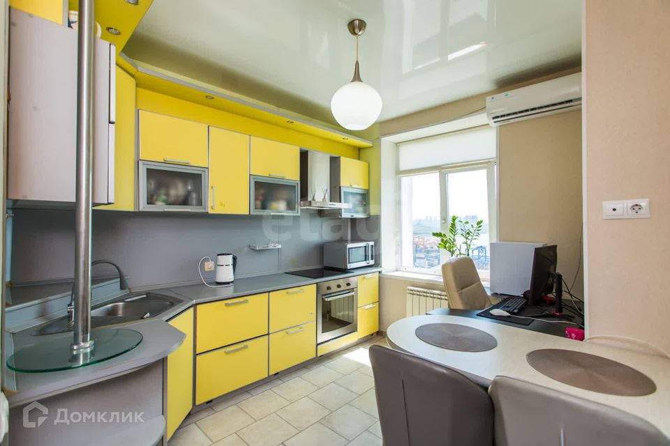 Продаётся 1-комнатная квартира, 39.7 м²