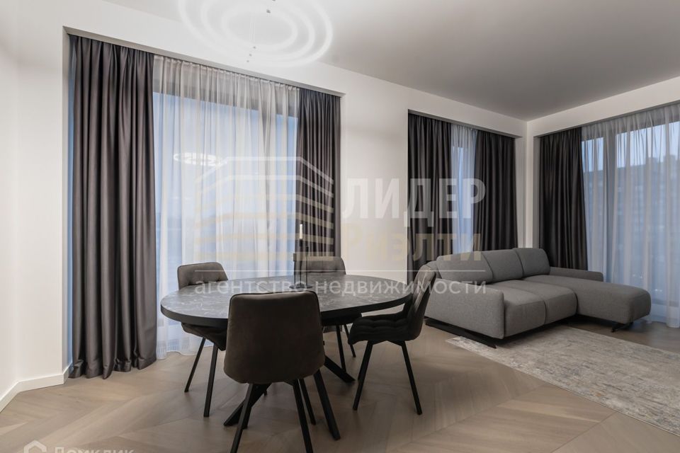 Сдаётся 3-комнатная квартира, 91 м²