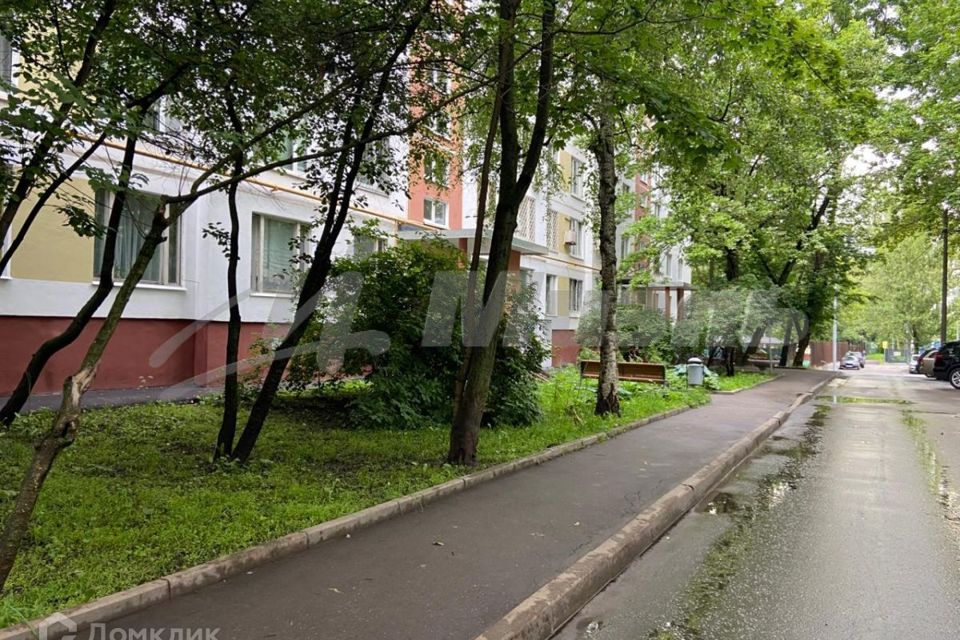 Продаётся комната в 3-комн. квартире, 12.9 м²