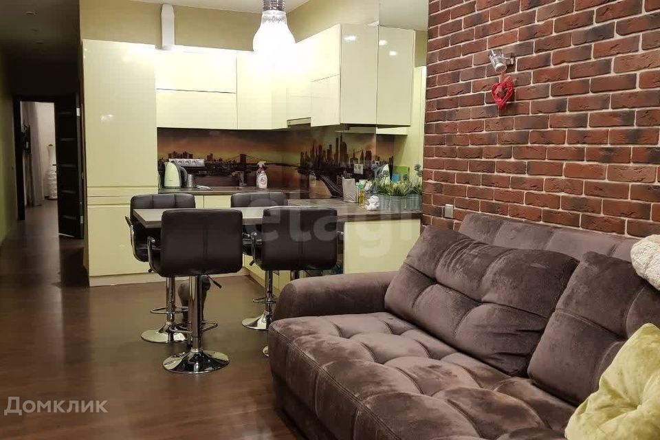 Продаётся 2-комнатная квартира, 55 м²
