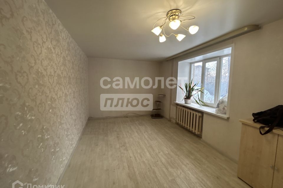 Продаётся 4-комнатная квартира, 77 м²