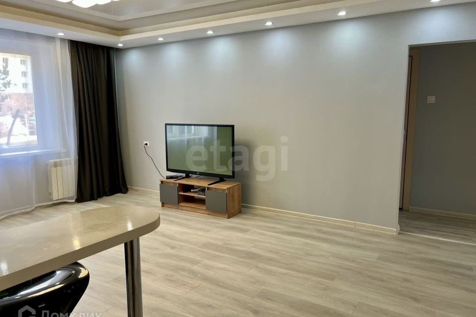Сдаётся 4-комнатная квартира, 82 м²