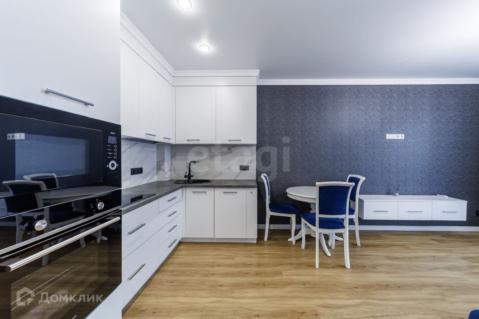 Продаётся 2-комнатная квартира, 61.4 м²