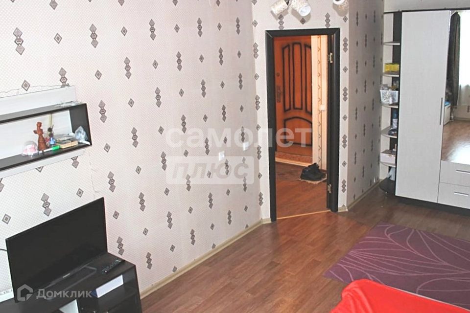 Продаётся 1-комнатная квартира, 35.9 м²