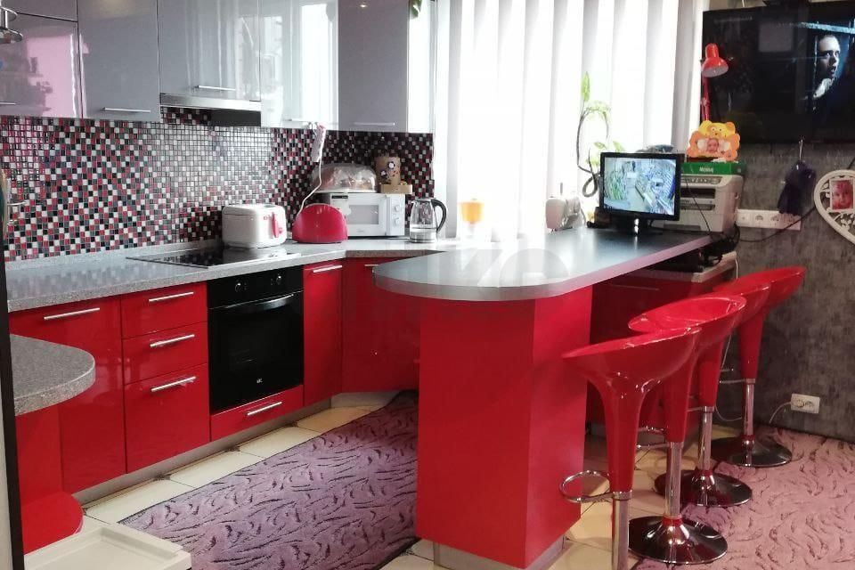 Продаётся 3-комнатная квартира, 72.4 м²