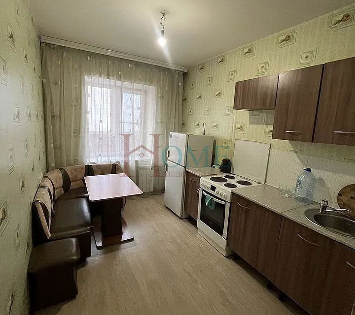 Сдаётся 1-комнатная квартира, 39 м²
