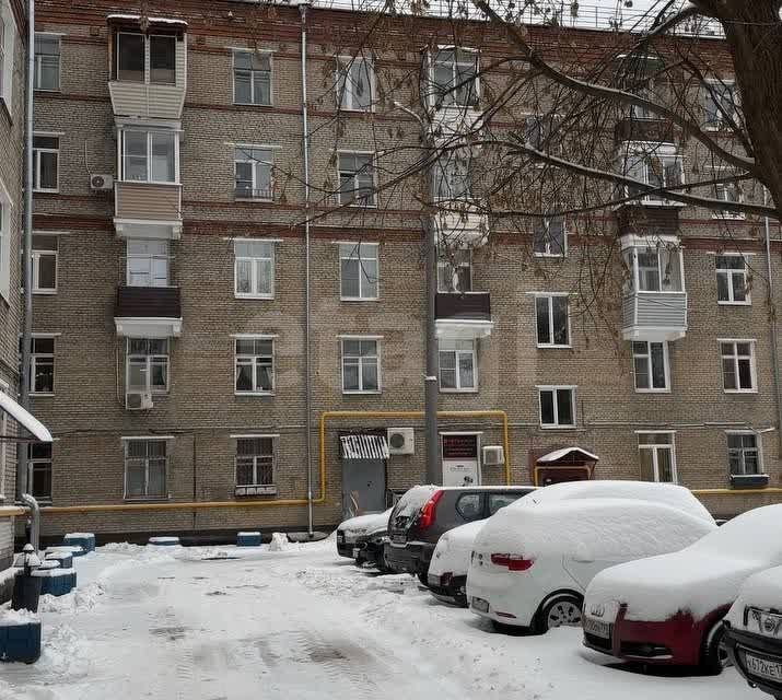 Продаётся комната в 1-комн. квартире, 21.5 м²